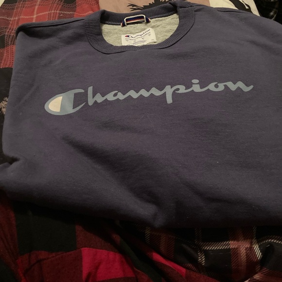 Men’s Champion Sweatshirt - Picture 2 of 2